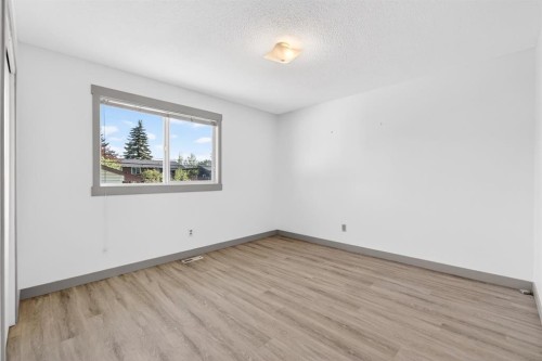 912 Stonehaven Road Sw, Calgary, AB 