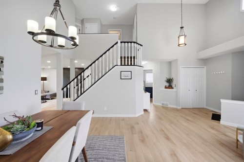 158 Shawbrooke Green Sw, Calgary, AB - Indoor Photo Showing Other Room