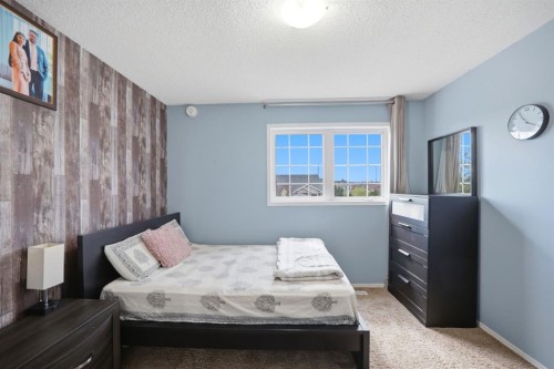 158 Shawbrooke Green Sw, Calgary, AB - Indoor Photo Showing Bedroom