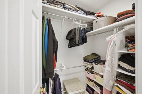 158 Shawbrooke Green Sw, Calgary, AB - Indoor With Storage