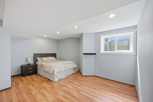 158 Shawbrooke Green Sw, Calgary, AB - Indoor Photo Showing Bedroom