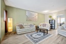 209 Strathcona Circle, Strathmore, AB  - Indoor Photo Showing Living Room 