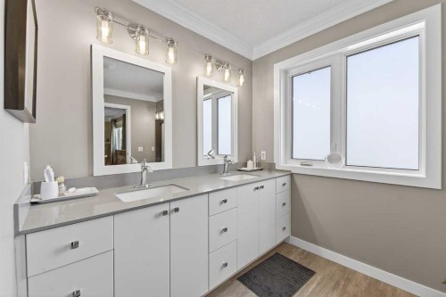 185 Shawbrooke Green Sw, Calgary, AB - Indoor Photo Showing Bathroom