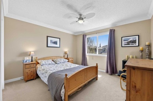 185 Shawbrooke Green Sw, Calgary, AB - Indoor Photo Showing Bedroom
