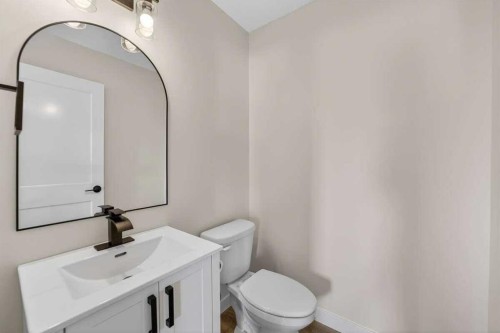 26B Poplar Ridge Close, Didsbury, AB - Indoor Photo Showing Bathroom