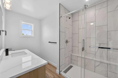 26B Poplar Ridge Close, Didsbury, AB - Indoor Photo Showing Bathroom