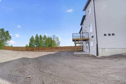 26B Poplar Ridge Close, Didsbury, AB - Outdoor