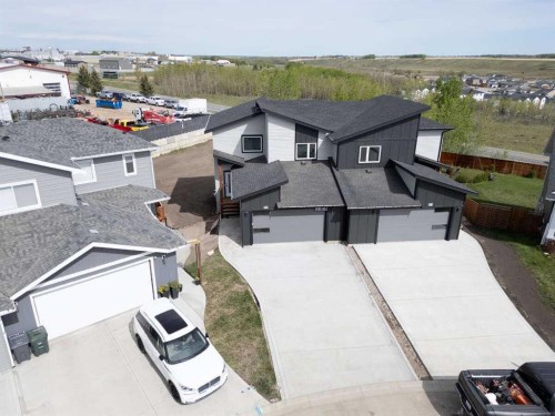 26B Poplar Ridge Close, Didsbury, AB - Outdoor