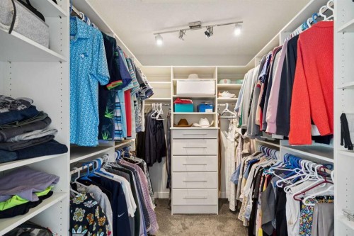 2015 Brightoncrest Green Se, Calgary, AB - Indoor With Storage