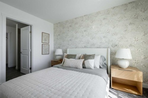 17 Tillotson Loop, Okotoks, AB - Indoor Photo Showing Bedroom
