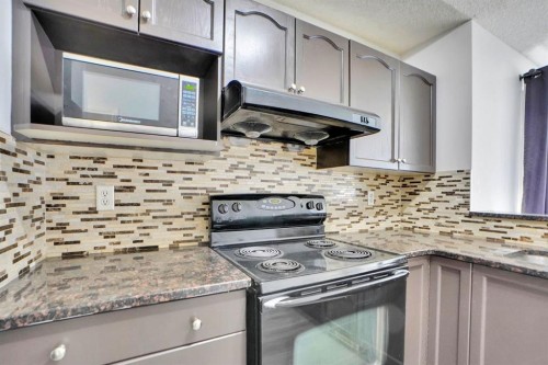 71 Saddlemont Road Ne, Calgary, AB 