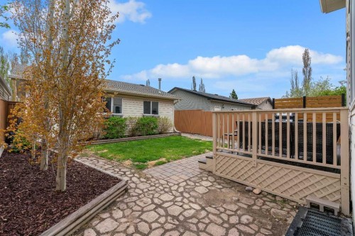 104 Prestwick Street Se, Calgary, AB - Outdoor
