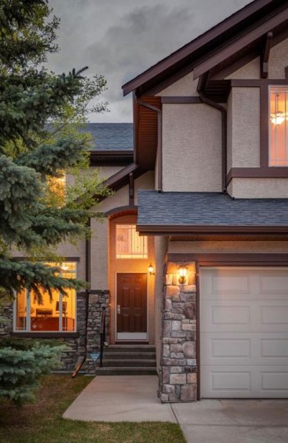 430 Discovery Ridge Boulevard Sw, Calgary, AB - Outdoor