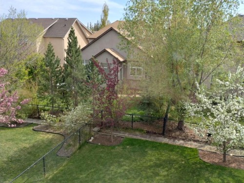 430 Discovery Ridge Boulevard Sw, Calgary, AB - Outdoor