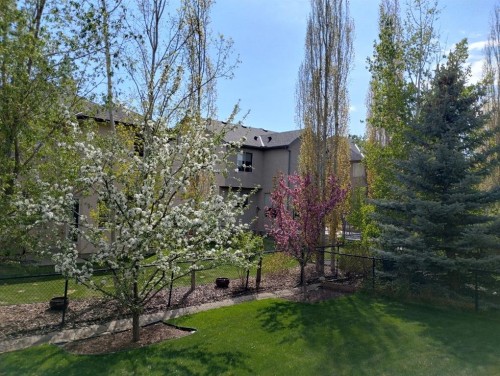 430 Discovery Ridge Boulevard Sw, Calgary, AB - Outdoor