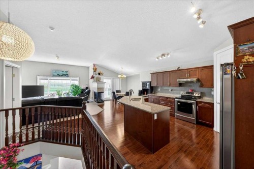 248 Rainbow Falls Way, Chestermere, AB - Indoor Photo Showing Kitchen