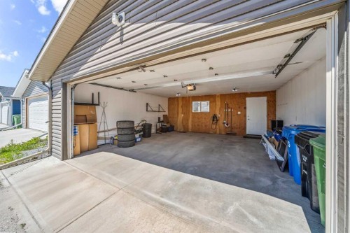 858 Evanston Drive Nw, Calgary, AB 