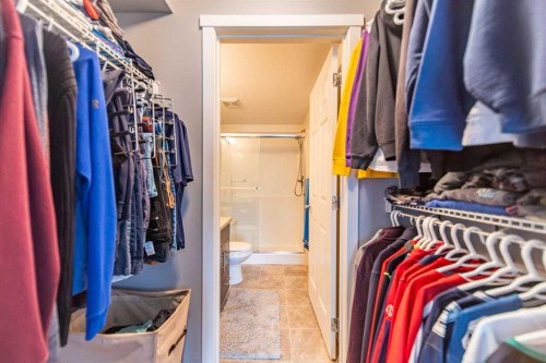 4318-99 Copperstone Park Se, Calgary, AB - Indoor With Storage