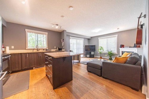 4318-99 Copperstone Park Se, Calgary, AB - Indoor