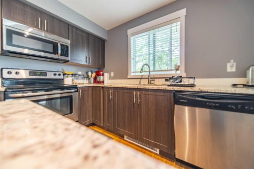 4318-99 Copperstone Park Se, Calgary, AB - Indoor Photo Showing Kitchen