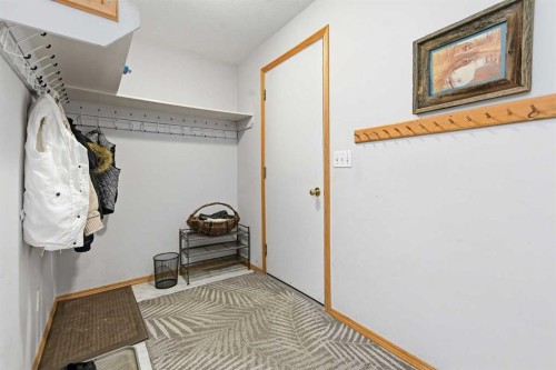 4318 60 Avenue, Innisfail, AB - Indoor Photo Showing Other Room