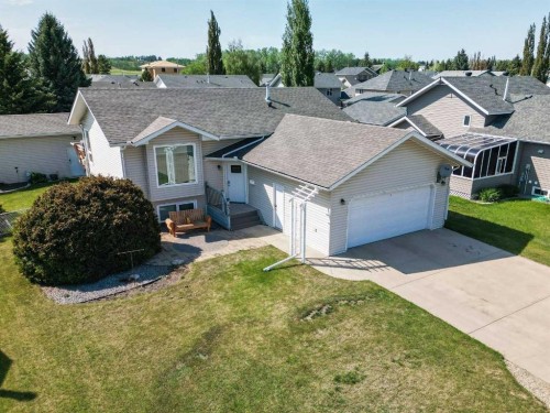4318 60 Avenue, Innisfail, AB - Outdoor