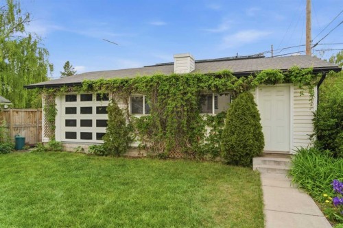 1945 Mountview Crescent Ne, Calgary, AB - Outdoor