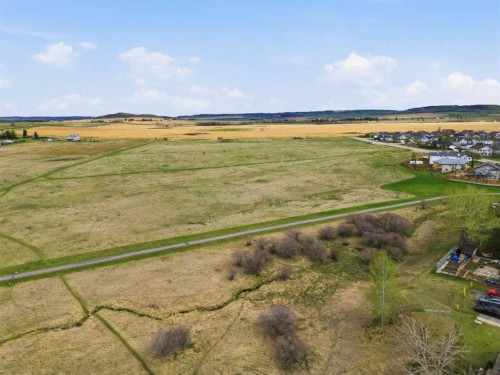 437 Maplewood Se, Diamond Valley, AB - Outdoor With View