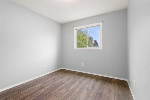 256 Covington Place Ne, Calgary, AB - Indoor Photo Showing Other Room