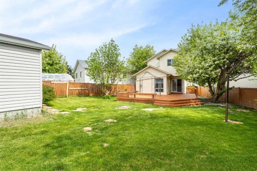 256 Covington Place Ne, Calgary, AB - Outdoor
