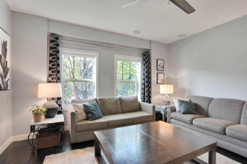 145 Marquis Common Se, Calgary, AB - Indoor Photo Showing Living Room