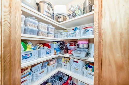 327 Hidden Ranch Circle Nw, Calgary, AB - Indoor