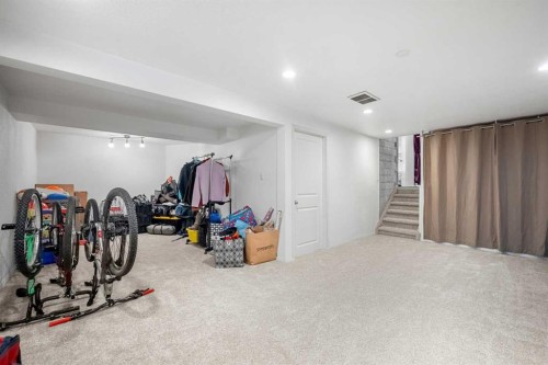 224 Ranchview Place Nw, Calgary, AB - Indoor Photo Showing Other Room