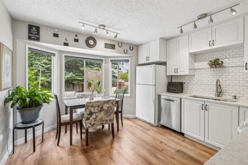 47 Cedargrove Way Sw, Calgary, AB - Indoor