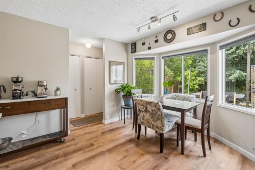 47 Cedargrove Way Sw, Calgary, AB - Indoor Photo Showing Dining Room