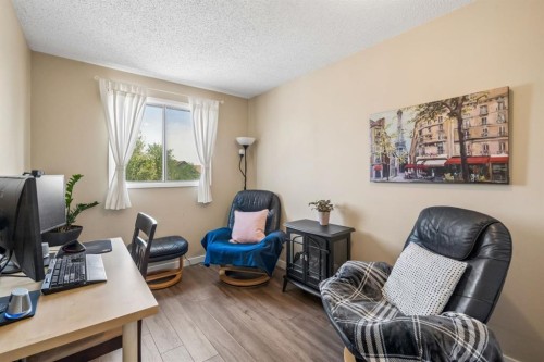 47 Cedargrove Way Sw, Calgary, AB - Indoor