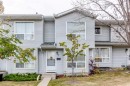 10 Deerfield Green Se, Calgary, AB  - Outdoor 