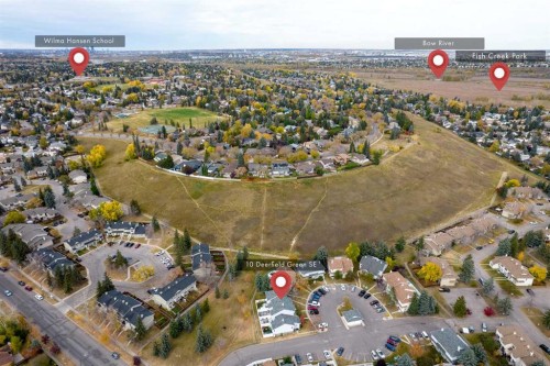 10 Deerfield Green Se, Calgary, AB - Outdoor With View