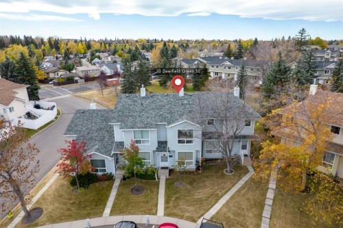 10 Deerfield Green Se, Calgary, AB - Outdoor