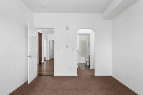 2320-215 Legacy Boulevard Se, Calgary, AB - Indoor Photo Showing Other Room