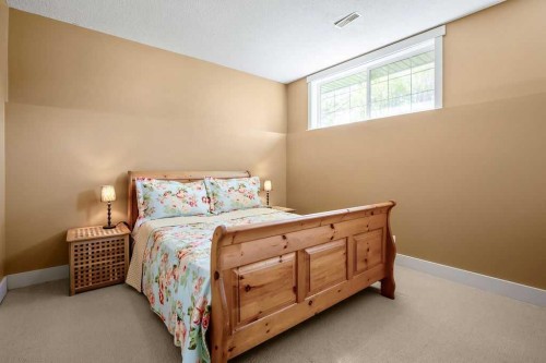 20 Covepark Close Ne, Calgary, AB - Indoor Photo Showing Bedroom