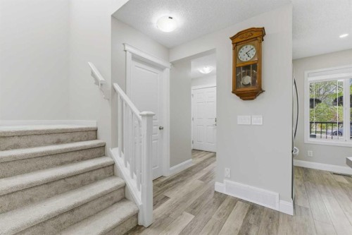 394 Copperpond Boulevard Se, Calgary, AB - Indoor Photo Showing Other Room