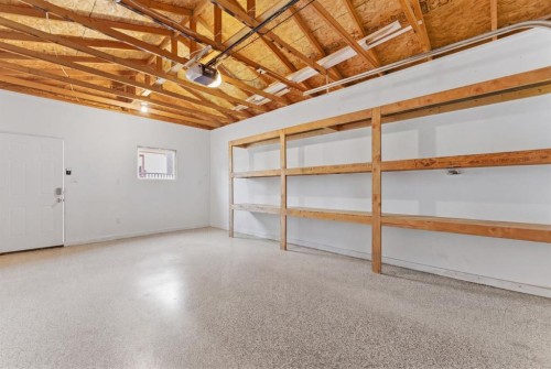 394 Copperpond Boulevard Se, Calgary, AB - Indoor