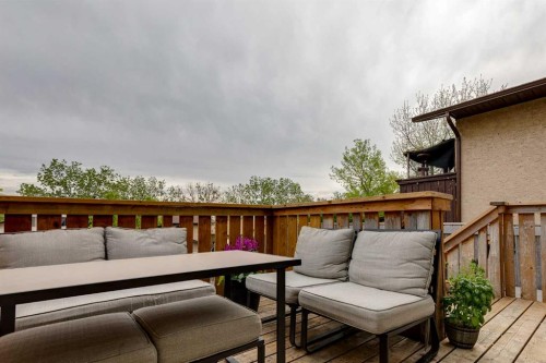 54 Bermondsey Road Nw, Calgary, AB 