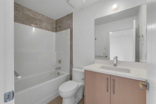 416 Watercrest Place, Chestermere, AB - Indoor Photo Showing Bathroom