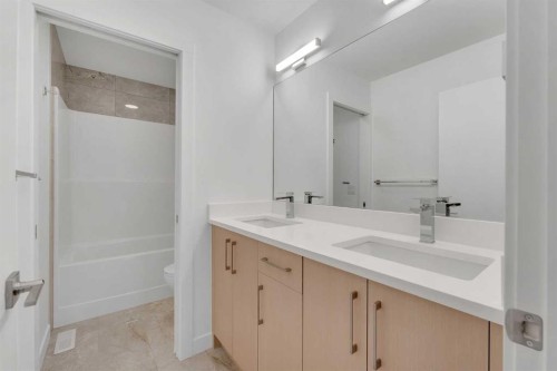416 Watercrest Place, Chestermere, AB - Indoor Photo Showing Bathroom