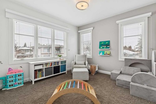 2707 1 Avenue Nw, Calgary, AB - Indoor