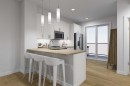 603-437 Alpine Avenue Sw, Calgary, AB  - Indoor Photo Showing Kitchen With Upgraded Kitchen 