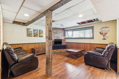 7828 20A Street Se, Calgary, AB - Indoor