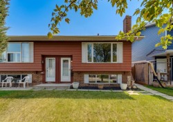 7828 20A Street SE Calgary, AB T2C 1Y5